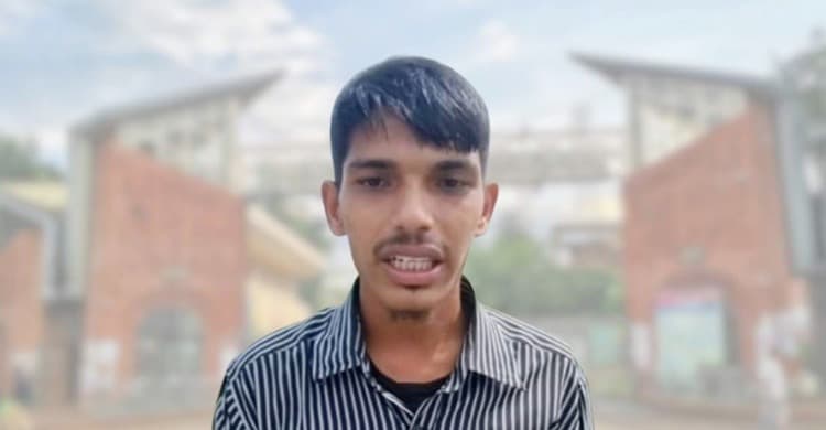 বিশ্ববিদ্যালয় শিক্ষার্থী সেজে ফেক আইডিতে একাধিক ছাত্রীর সঙ্গে প্রেম, অতঃপর আটক