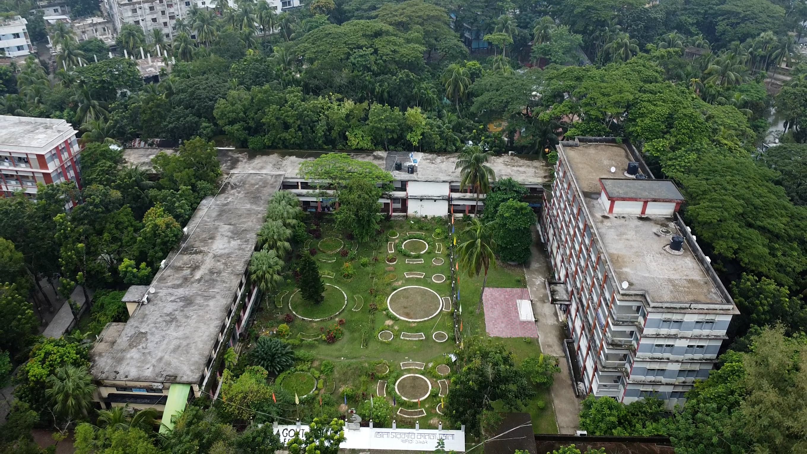 ৬৪ বছরেও অডিটোরিয়াম পায়নি ভোলা সরকারি কলেজ, প্যান্ডেলেই বড় আয়োজন