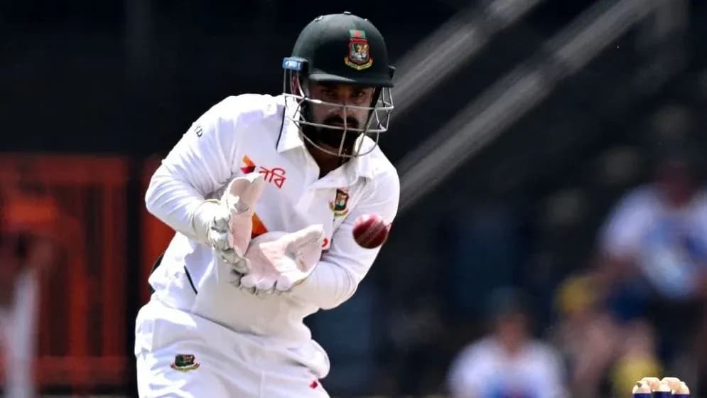 ২২ বছরের রেকর্ড ভেঙে এবার বিশ্বরেকর্ডের সামনে লিটন দাস
