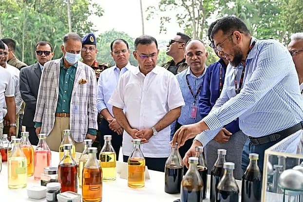 বর্জ্য থেকে জ্বালানি তেল উৎপাদনে সহায়তা দেবে সরকার, আশ্বাস প্রধানমন্ত্রীর